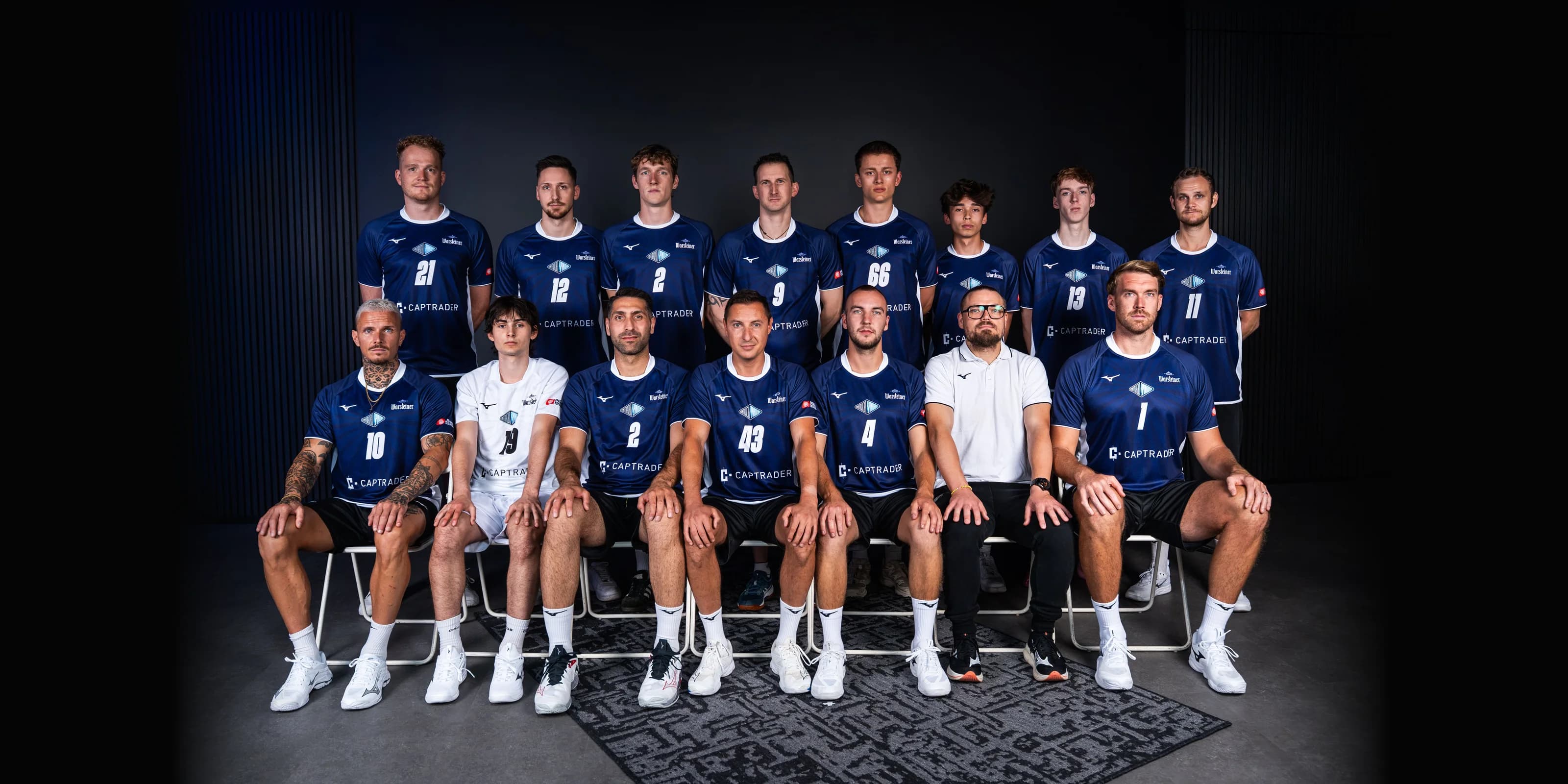 Eintracht Spontent Media Day Teamfoto